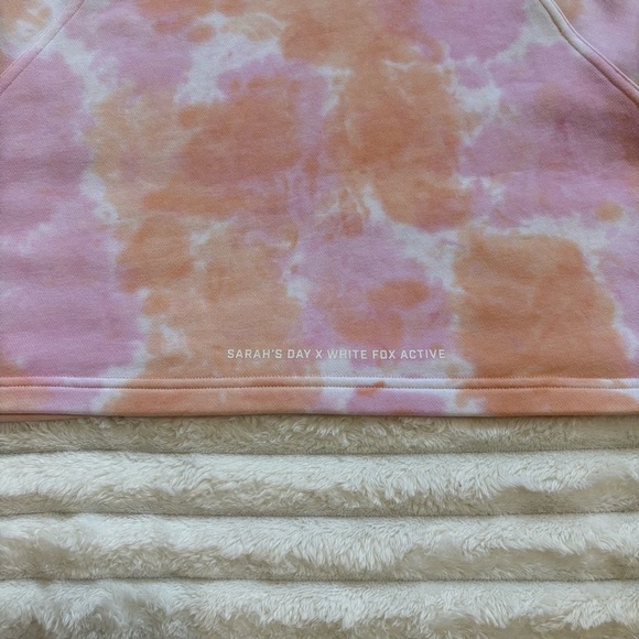 Sarah’s Day X White Fox Active Limited Edition Cropped Crewneck Women’s Medium - Picture 6 of 10